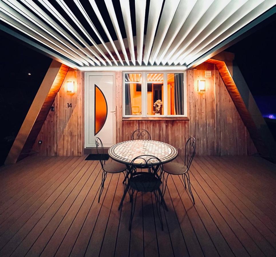 Au-Doux-Altic Chalet Romantique Avec Jacuzzi Et Sauna Métabief Екстериор снимка